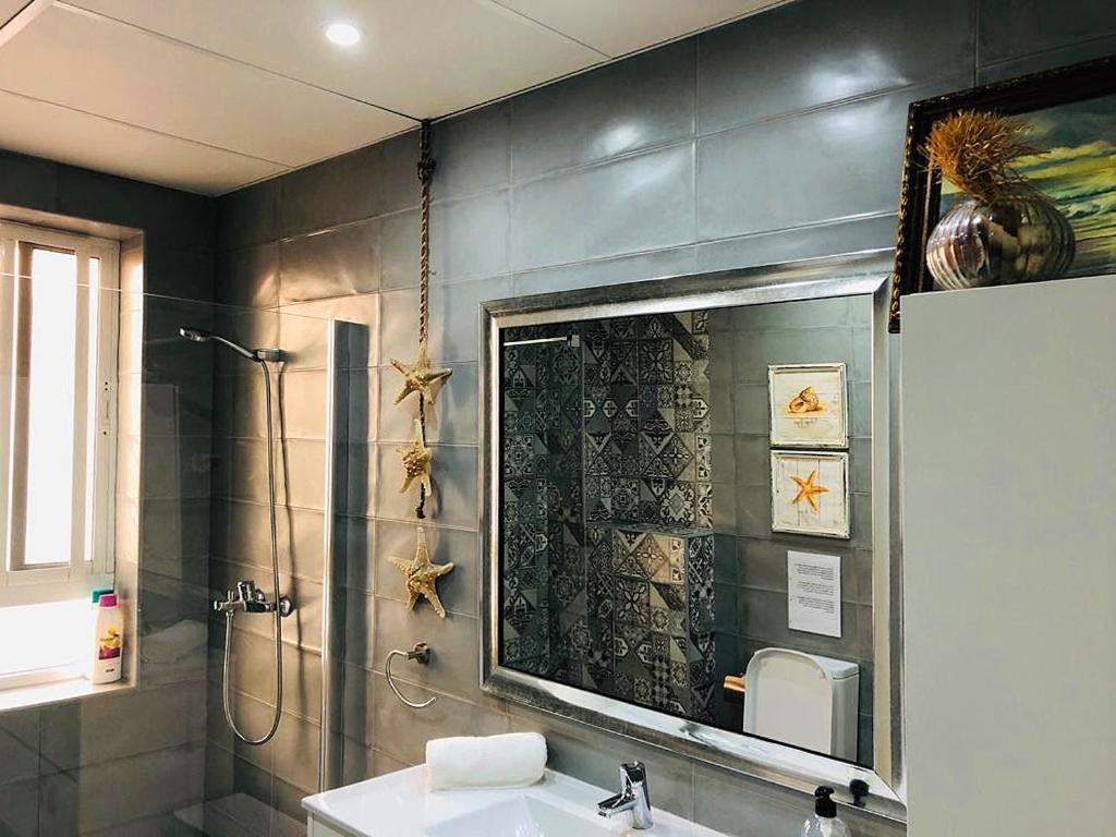 Apartamento A 50 Metros De La Playa Malagueta Con Vistas Al Mar Málaga Exterior foto